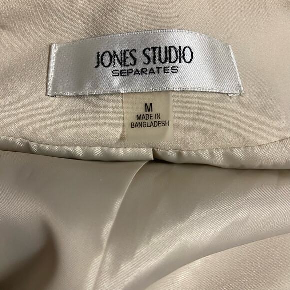 Jones Studio Separates Jacket Blazer Size M Cream Large Grommets Lined Short EUC - Picture 5 of 8